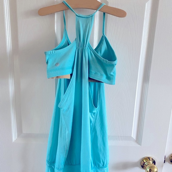 Small Lululemon light blue built in bra loose tank - Picture 3 of 3